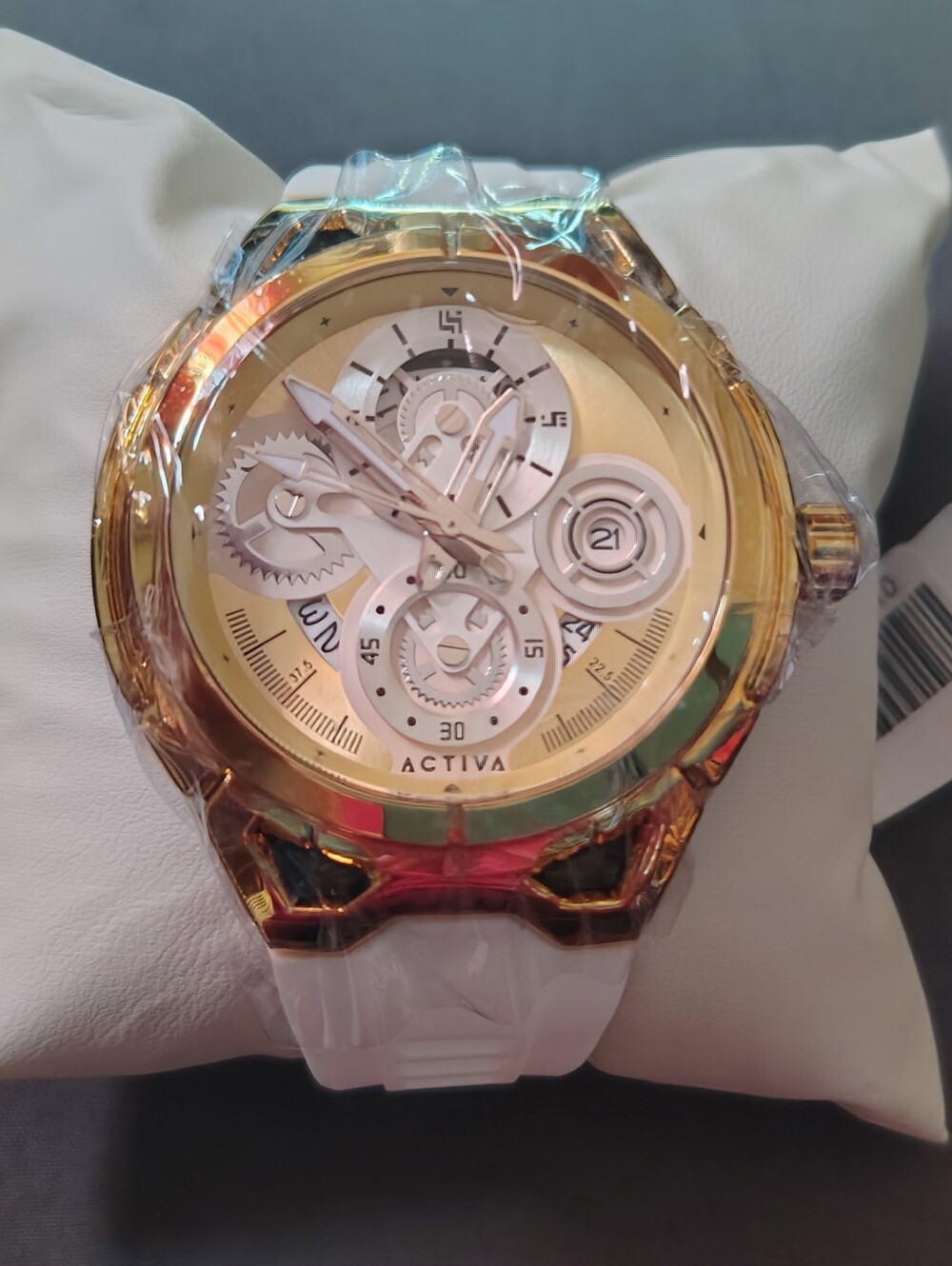 Invicta Beige Adjustable Cap & White Strap Gold-Tone Watch Set